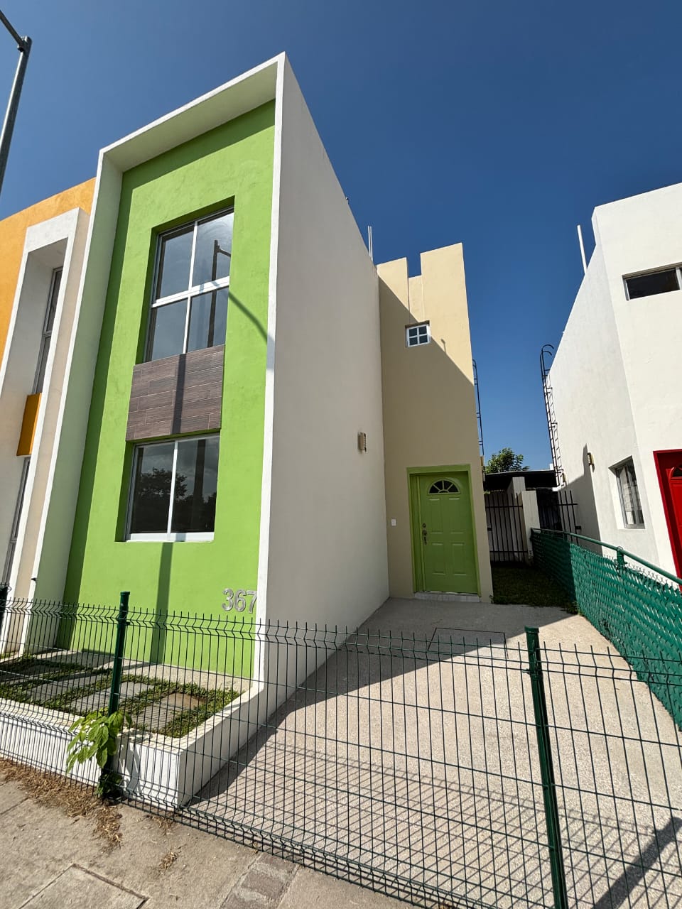 Casa nueva de 3 recámaras en Residencial Las Gaviotas, Manzanillo - 3 recámaras - 2 baños - en Calle Gaviota Plateada, Residencial Las Gaviotas, Manzanillo, Colima, México - $$2,350,000