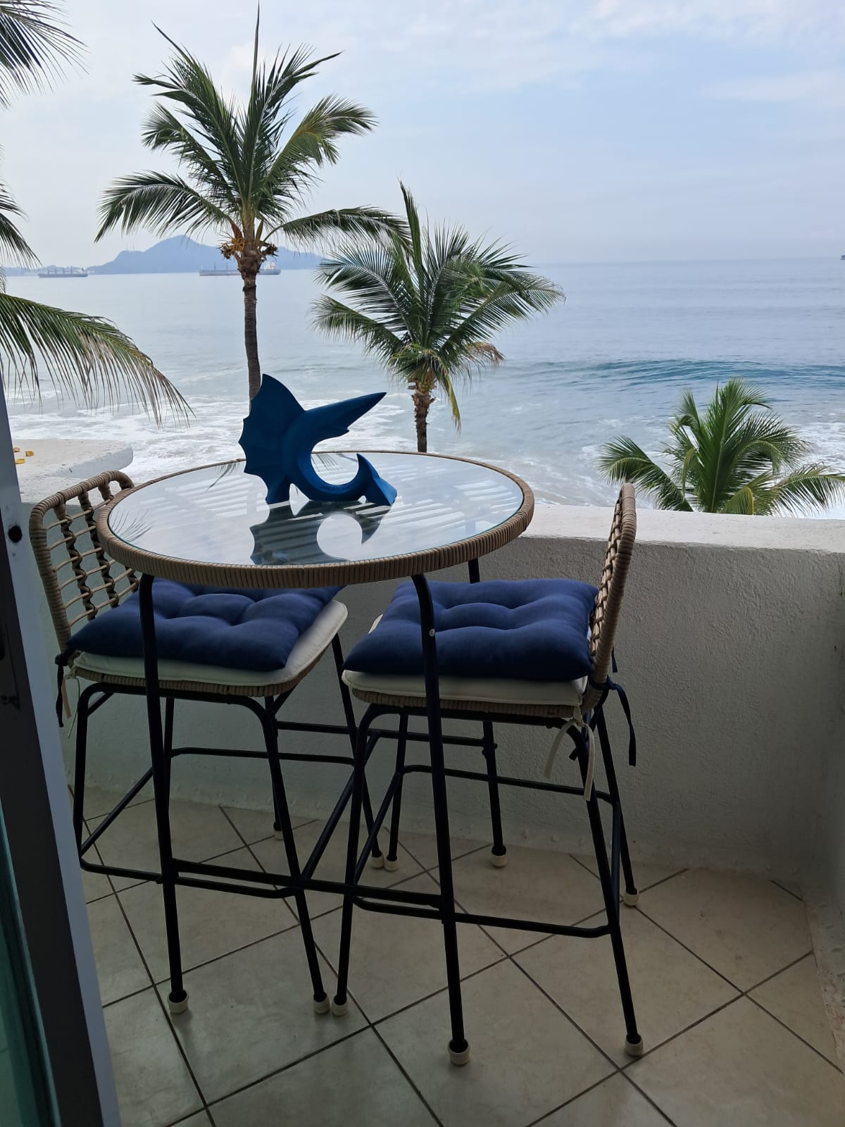 Departamento tipo Suite en condominio Portozul frente al mar, Manzanillo - 2 recámaras - 2 baños - en Condominio Portozul, Manzanillo, Colima - $$4,500,000